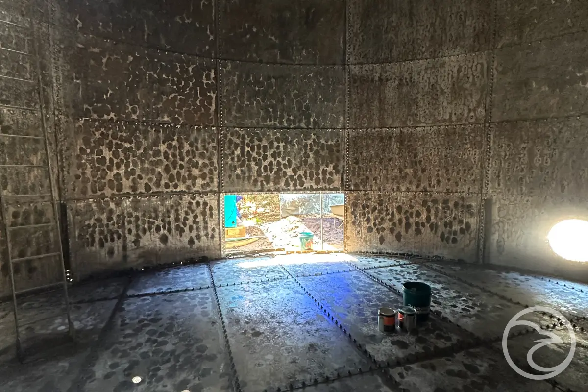 signs a panel tank needs refurbishment