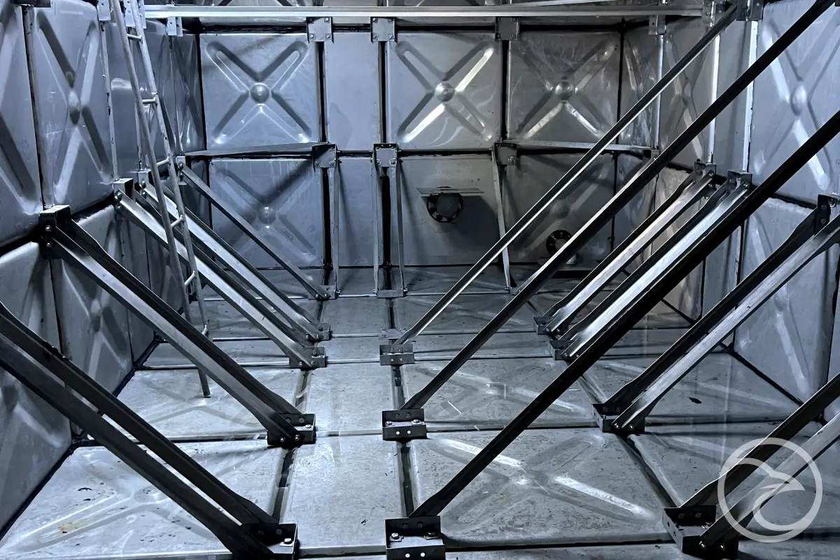 Hot-Dipped Galvanised vs Stainless Steel Tanks